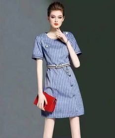 衣服是女人裸露的灵魂